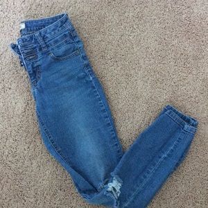 Ripped jeans (Not Dress Code)